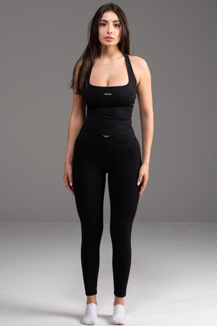 Soft Active V-Waist Pockets Legging in Black